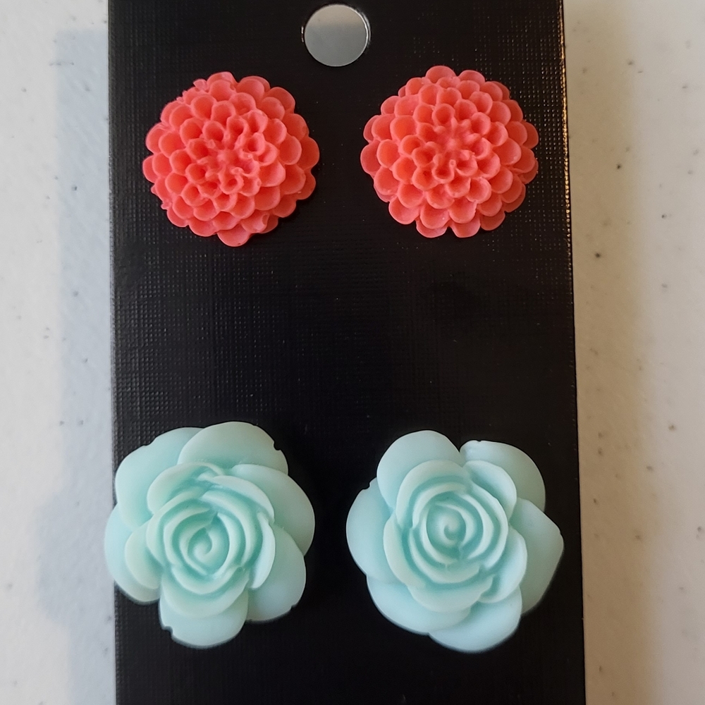 Clearance Sale! Floral post earrings
